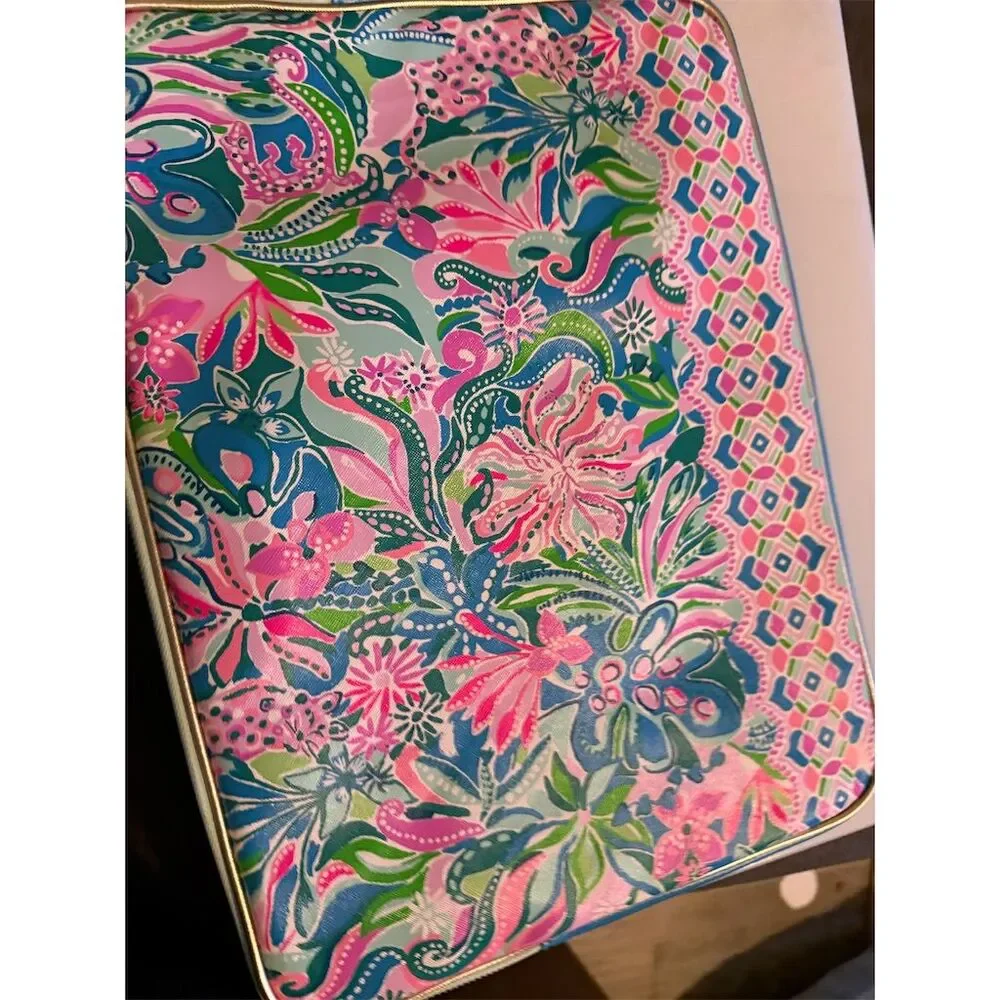 Lilly Pulitzer 13